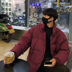 酒红色