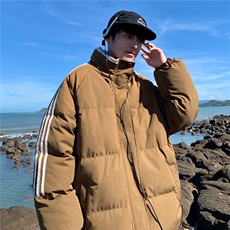 深棕色