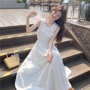 法式气质蓝色无袖背心连衣裙女夏2025新款度假风显瘦韩系甜美长裙图片