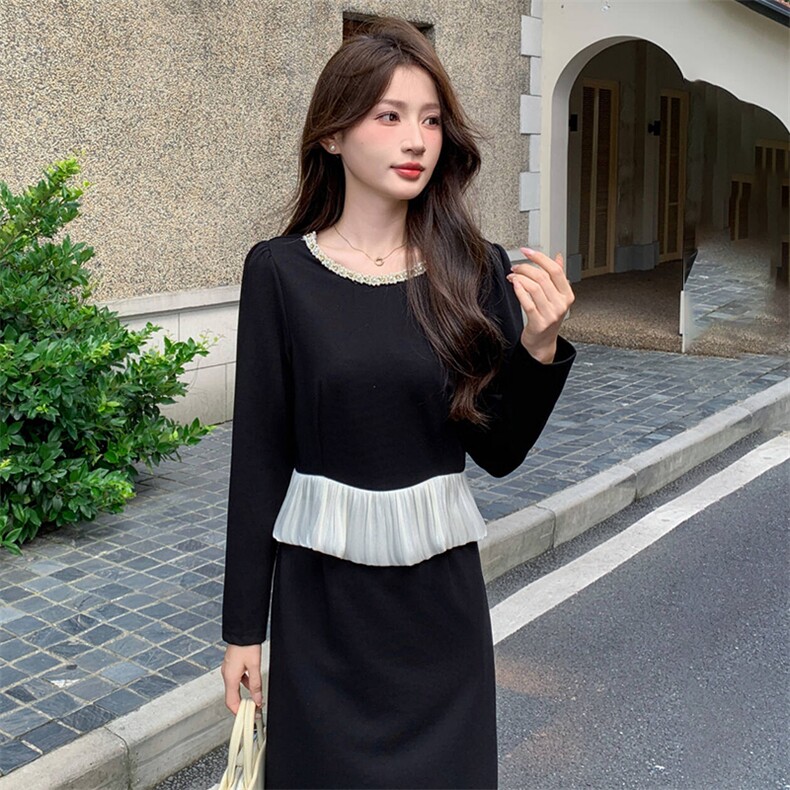 2025秋季新款时尚修身钉珠拼接黑色长袖连衣裙，女装连衣裙，心心服饰