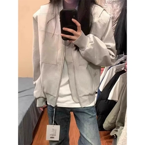 原宿流行ins百搭新款美式情侣工装夹克短款棒球服时尚潮流气质图片