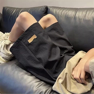 泡泡纱短裤男夏季潮牌美式速干沙滩裤冰丝休闲五分裤宽松百搭裤子,白色短款呢子外套搭配什么裤子图片