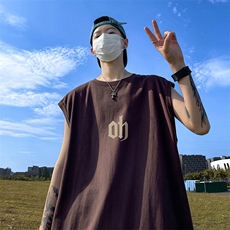 咖啡色