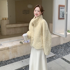 210-3291-P185-k268奶黄色甜美立领皮毛一体加厚短外套，女装短外套，浙宝210（原浙宝191）