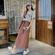 韩系减龄红格子套装裙女夏2025新款字母印花t恤半身格子裙两件套，女装套装/套裙，浙宝220