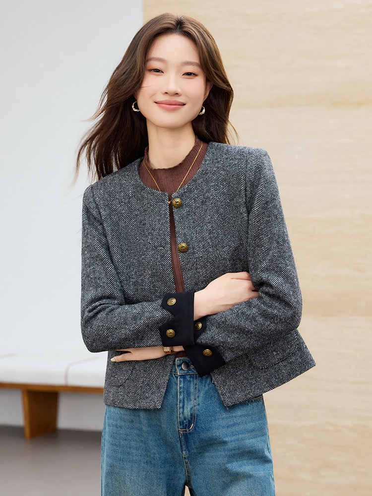 现货2025秋装新款时尚简约百搭气质上衣外套女,女装短外套,时尚风爆