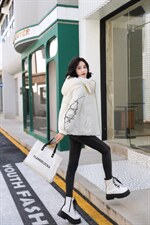 新款羽绒服，女装羽绒服，伊越