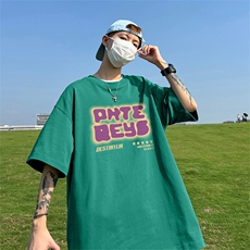 墨绿色