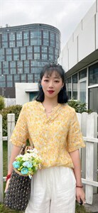 纯苎小衫裤子
时尚风巜川哲4028
风淑女风休闲风图片