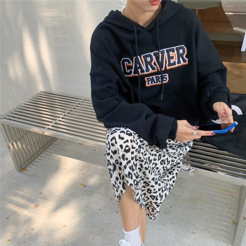 纯韩版休闲字母卫衣，女装卫衣/绒衫，巴黎之夜