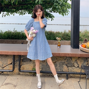 港风复古蓝色格子连衣裙女2025夏新款小个子宽松休闲泡泡袖A字裙图片