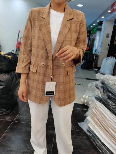 时尚大气薄西装外套、版型好、专业做外套厂家，女装西装，佐妍千黛