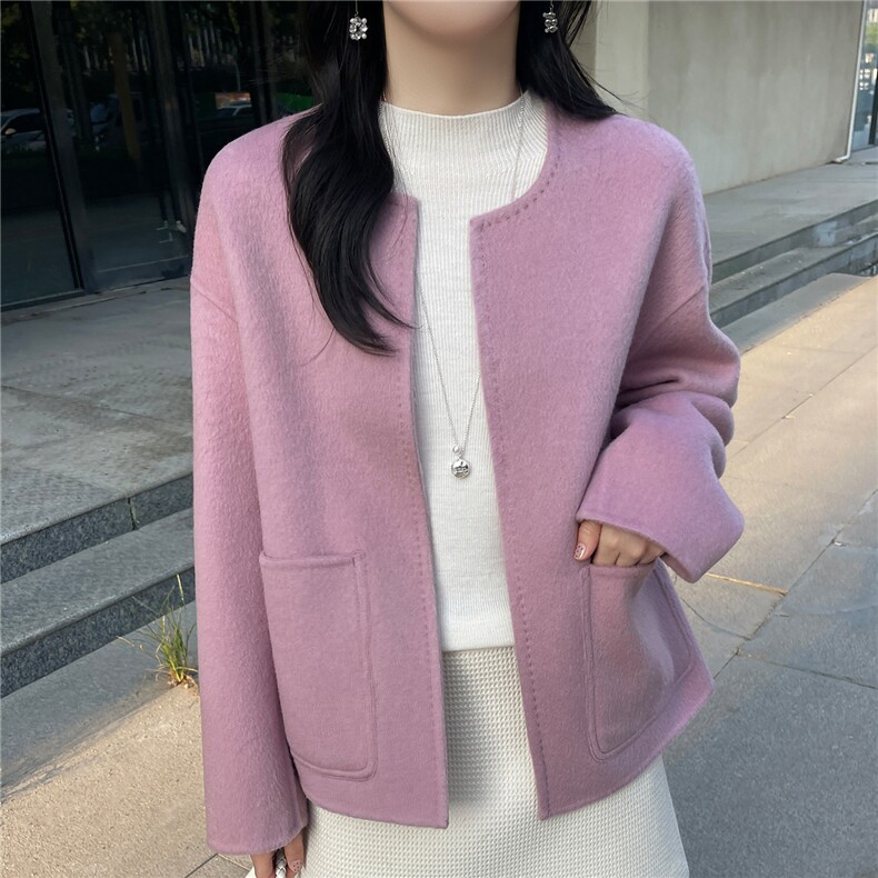 2025年秋季新款百搭女士带兜长袖圆领短款大衣,女装双面呢大衣,召鑫羊绒双面呢