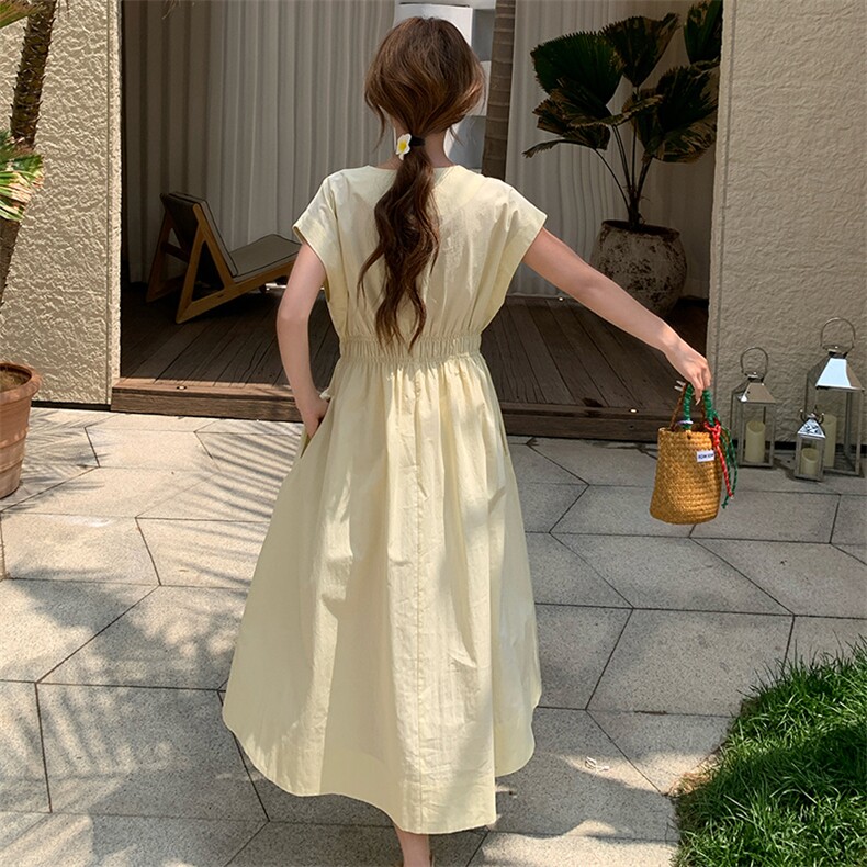 飞飞袖V领收腰连衣裙女高级感2025夏装新款欧货女装时尚A字裙潮,女装连衣裙,2C125