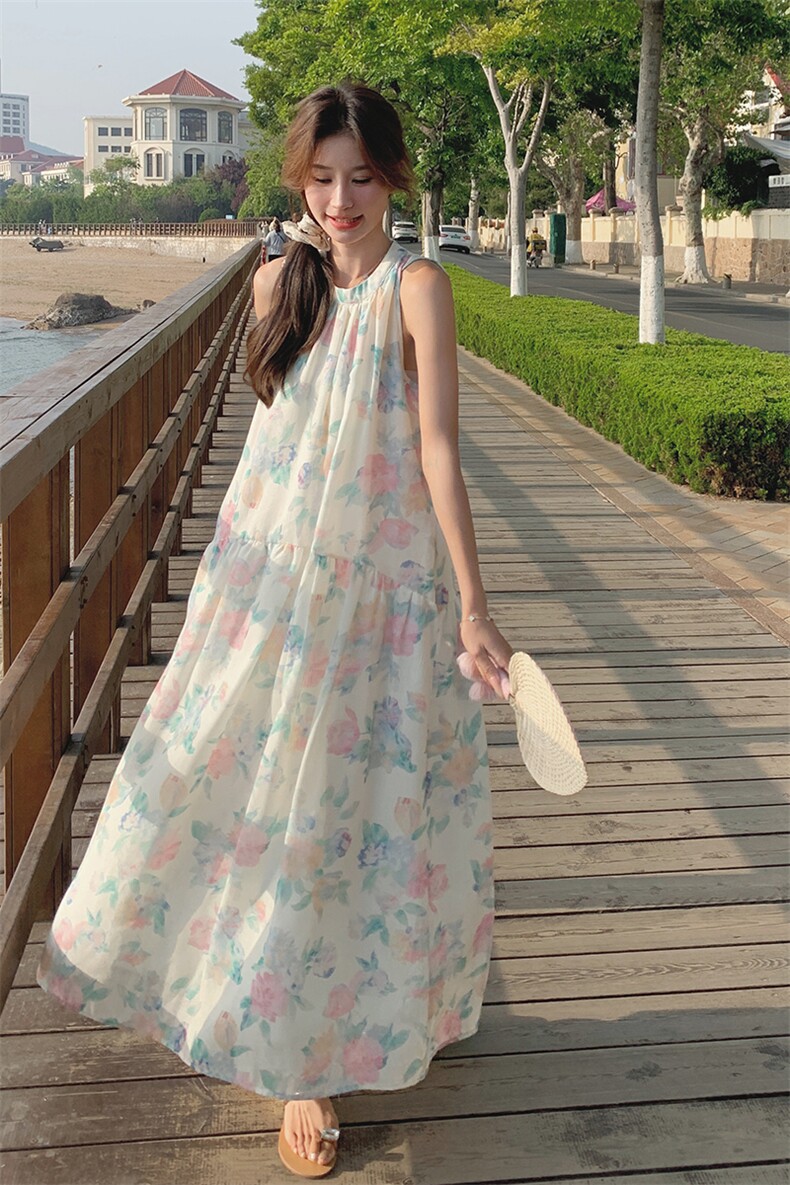 法式浪漫印花无袖挂脖连衣裙女夏2025新款气质超仙海边度假风裙子,女装连衣裙,2C201