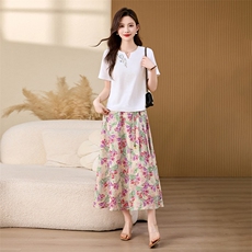 法式连衣裙女夏季2026新款超火高级感气质碎花裙显瘦长裙漂亮裙子，女装半身裙，倪叶myz