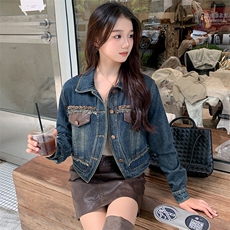 现货可推2024新款秋装港风复古简约宽松休闲气质水洗牛仔外套女，女装牛仔外套，网红馆