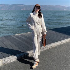 现货主推2022春秋新款珠地棉质可盐可甜时尚减龄运动休闲两件套装，女装套装/套裙，艾乐芳