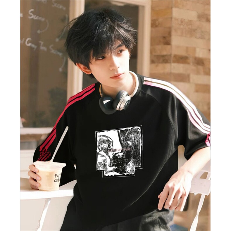 抖音得物品质二开240克宽松纯棉美式潮牌印花三条杠中性风短袖T恤,男装T恤,电商A486