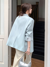 蓝色蕾丝拼接休闲西装外套女减龄百搭气质小西服高级感独特温柔风，女装西装，素月