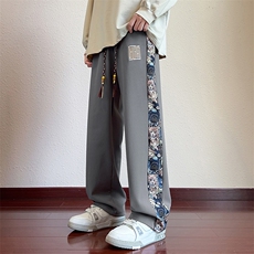 深灰色