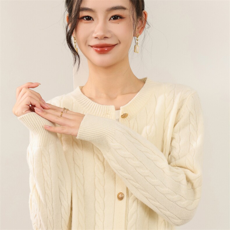 2025年秋季长时尚百搭通勤简约休闲麻花金扣开衫,女装羊毛衫,锦弘羊绒