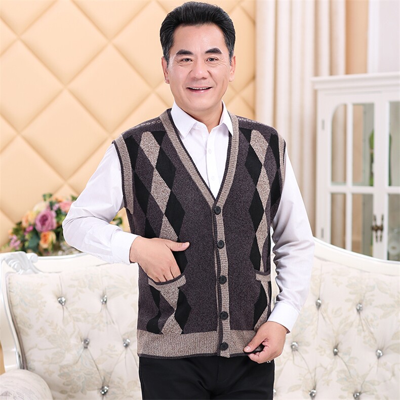 2024秋冬新款中老年男款菱格拼色纽扣开衫，男装羊绒背心，衣恋羊绒