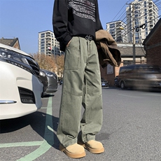军绿色