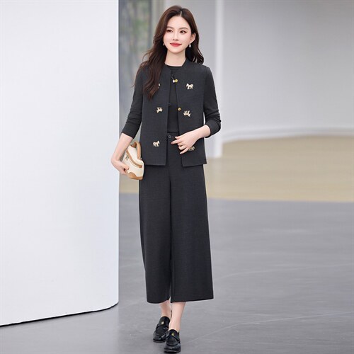 2026春季新款简约时尚休闲三件套，女装套装/套裙，美沁