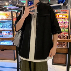 黑色