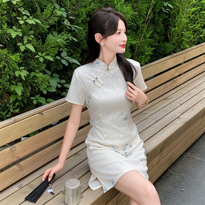 现货2024改良旗袍连衣裙年轻款女夏季新中式高级感禅意碎花裙,商品下架区,网红馆