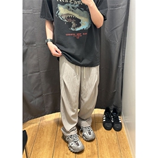 浅灰色