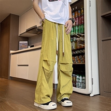 黄色