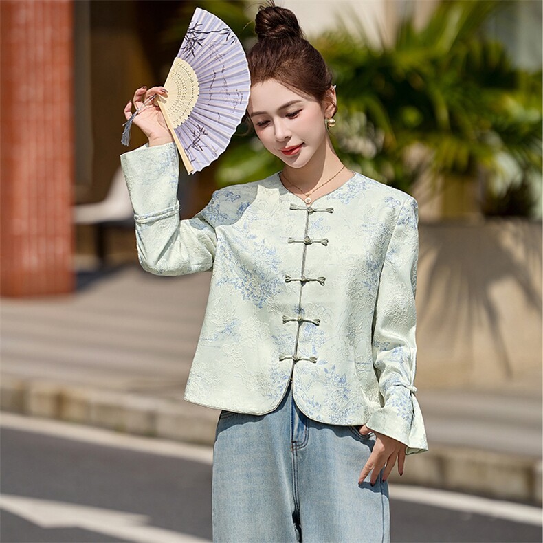 2025年春季新中式G风短款提花宽松外套女，女装短外套，依万里