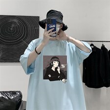 浅蓝色