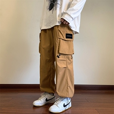 深棕色
