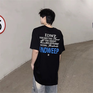 音得物 210克现货宽松纯棉美式潮牌印花落肩袖纯棉T恤AT21128图片