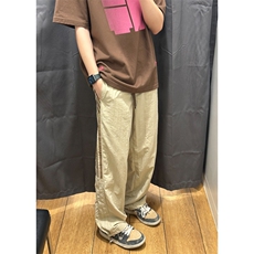 灰色