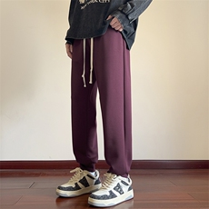 酒红色