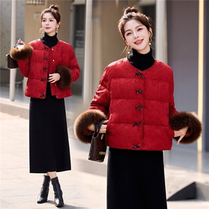 现货。现货。2025年冬季短款真狐狸毛羽绒服图片