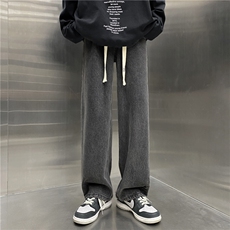 黑灰色