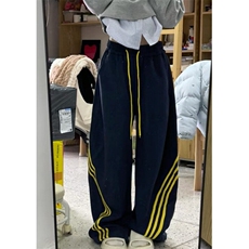 藏青色