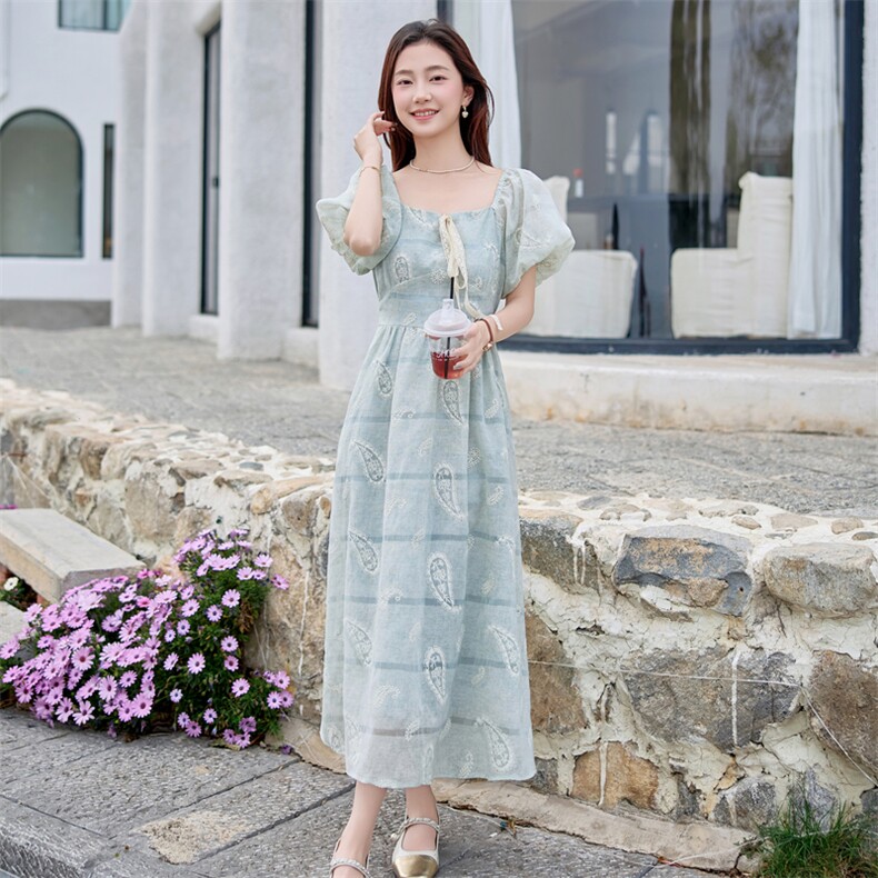 57157欧货25夏季新款欧货减龄时尚百搭显瘦方领泡泡袖连衣裙女潮,女装连衣裙,难舍钰依