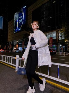 羽绒服,女装羽绒服,兰秀儿