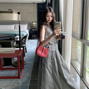 时尚黑色格子无袖马甲半身裙套装女夏2025新款学院风超好看两件套图片