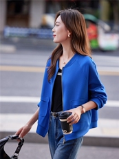 休闲宽松百搭短外套女2025年春秋新款中年妈妈时髦洋气棒球服上衣，女装短外套，靓衣阁
