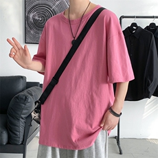 玫红色