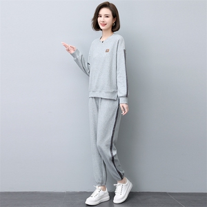 运动卫衣套装女2025春装新款时尚休闲大码中年妈妈宽松洋气两件套图片