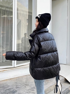 香丽迪冬装新款羽绒服图片