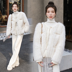 2023年冬季仿真皮毛一体小香风设计感拼接加厚小个子外套，女装皮草，韩蜜菓